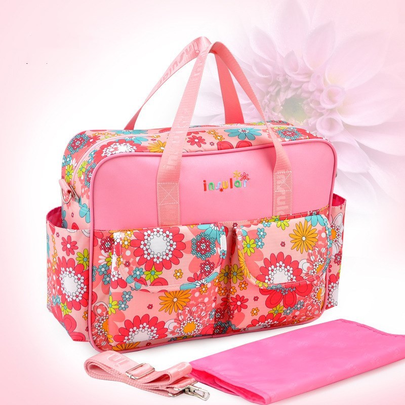 mommy bag across one shoulder